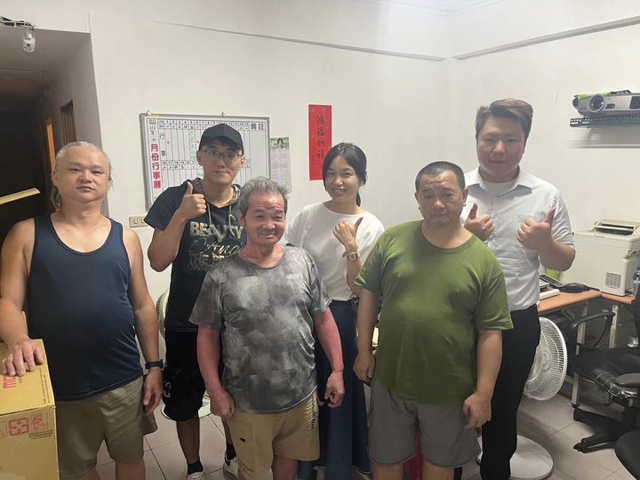 為弱勢家庭修補破損的家(標題圖檔)