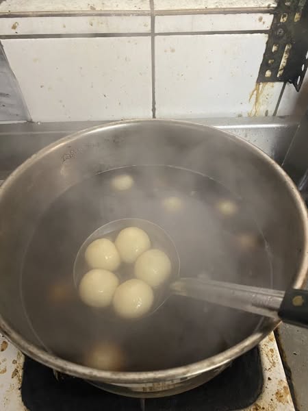 元宵快樂。日日平安。(標題圖檔)