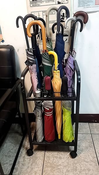 愛心傘及時送達！讓雨天不再是阻礙(標題圖檔)